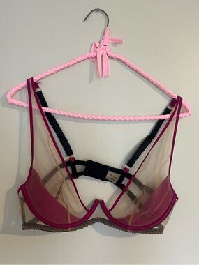 Plunge Lace Black and Berry Bra - Slow Fashion